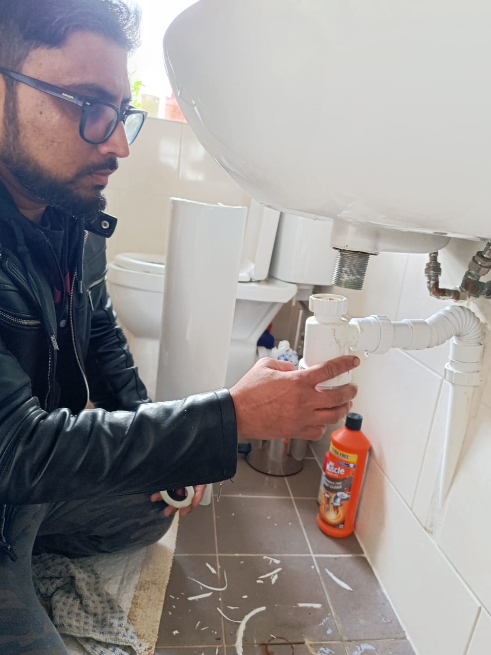 plumbin1 Plumbing installation experts providing residential services.