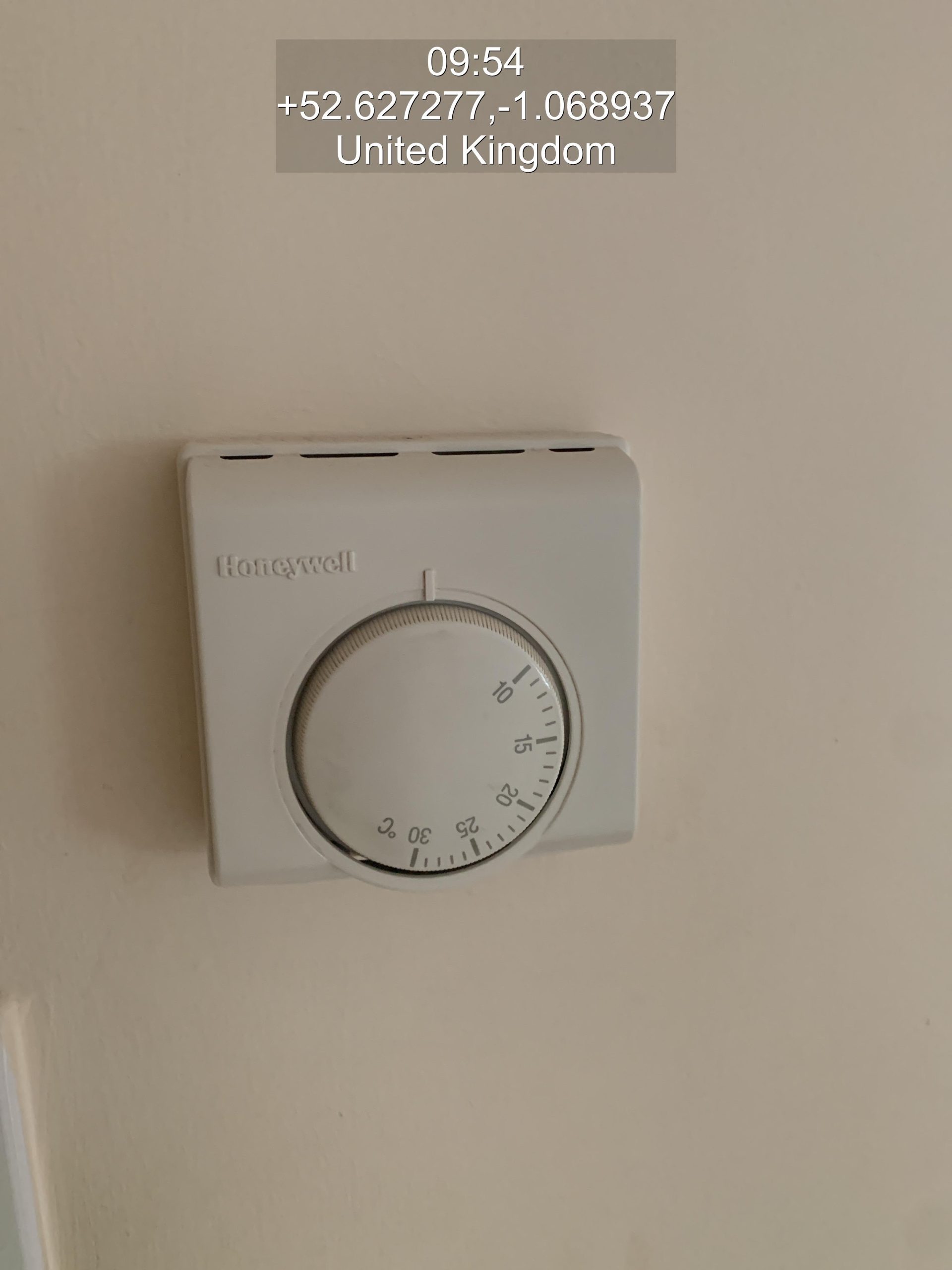 Professional controls and electrics setup for heating system